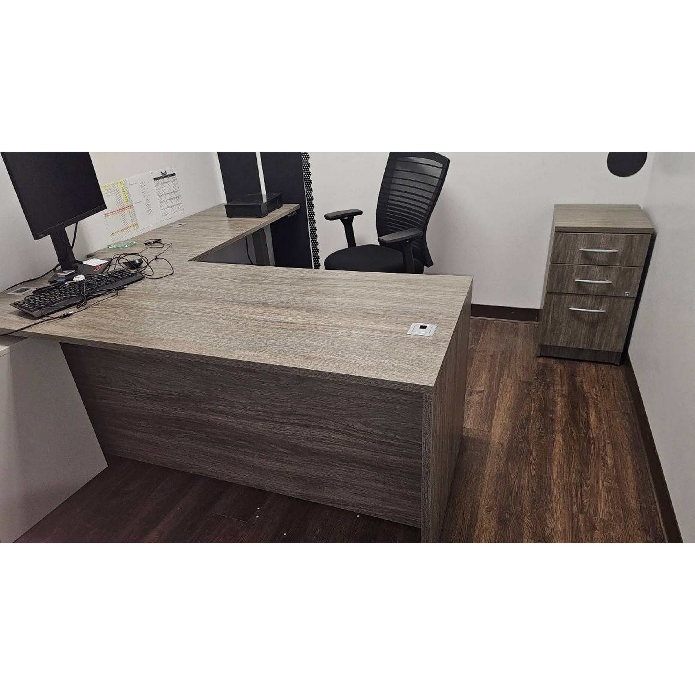 L-Shaped Desk-Southwest